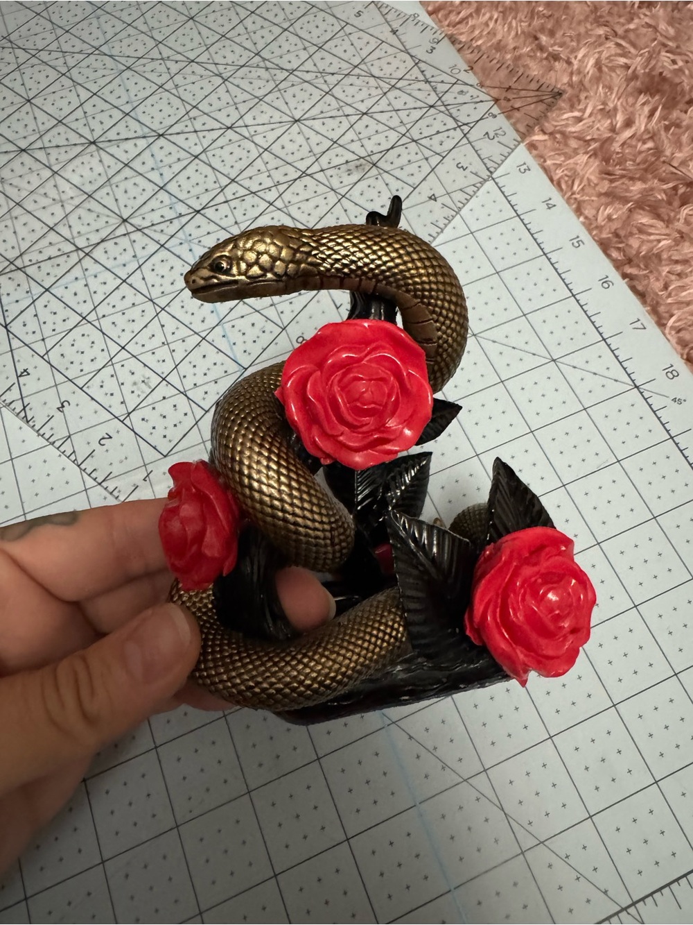Snake and Dripping Roses Collection - Soap Holder